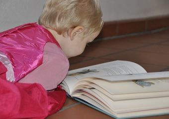 Szerintetek számít a gyerekek fejlődésében, hogy milyen meséket olvasnak nekik?
