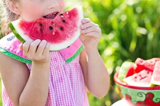 A szezonális gyümölcsök is okozhatnak gyerekkori ételallergiát