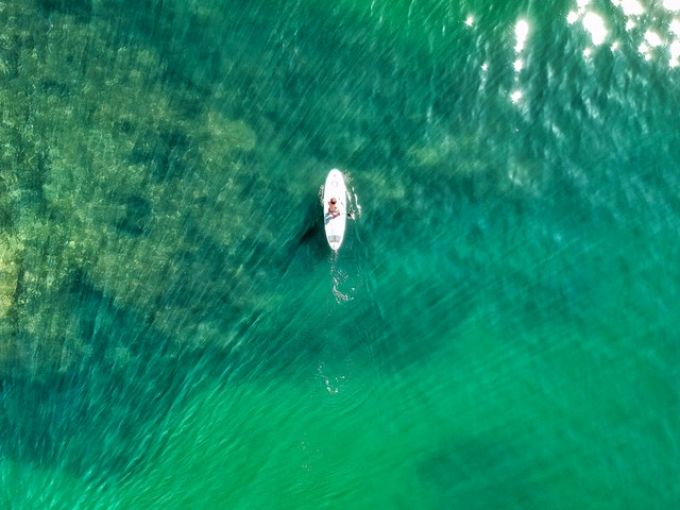 Egyedül sodródott el a Balatonban egy 10 éves kislány a SUP-on - ezt kéri a Balatoni Vízirendészeti Rendőrkapitányság Egyedül sodródott el a Balatonban egy 10 éves kislány a SUP-on - ezt kéri a Balatoni Vízirendészeti Rendőrkapitányság