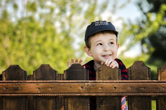 Ranschburg Jenő gondolatai - A boldog gyerek onnan ismerhető fel, hogy nincs rátapadva az anyukájára Ranschburg Jenő gondolatai - A boldog gyerek onnan ismerhető fel, hogy nincs rátapadva az anyukájára