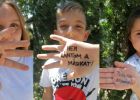 Megható fotókkal üzennek a gyerekek az iskolai zaklatás ellen