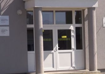 Eszméletlenre verték a kisfiút az iskolában - a nagymama attól fél, unokája öngyilkos lesz