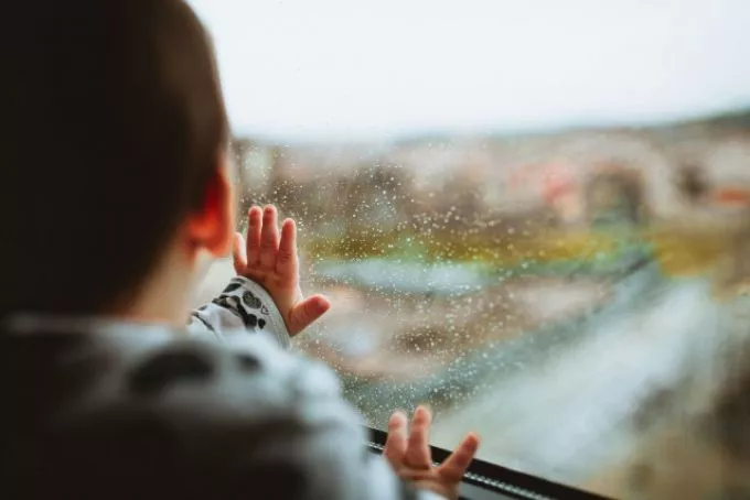5+1 ok, amiért érdemes kiszaladnunk az esőbe gyermekünkkel