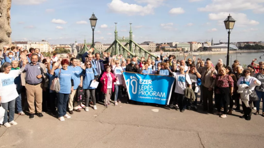 10 ezer lépés program