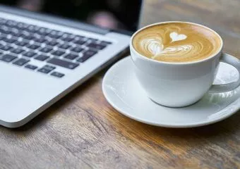 A mérsékelt kávéfogyasztás előnyeit igazolta a Semmelweis Egyetem és a brit Queen Mary Egyetem kutatása