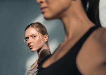 Manipulatív kapcsolati taktika: a háromszögelés