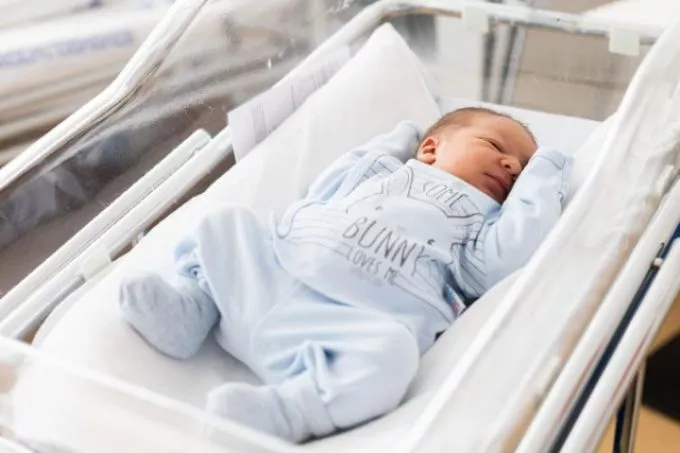 Egészséges kisfiúnak adott életet egy Ukrajnából menekült kismama a Szülészeti és Nőgyógyászati Klinikán Egészséges kisfiúnak adott életet egy Ukrajnából menekült kismama a Szülészeti és Nőgyógyászati Klinikán
