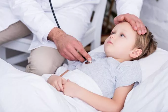 Új, rejtélyes betegség terjed a gyerekek között - ezt lehet eddig tudni a májgyulladásról