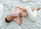 Hasfájás, görcsök terhesség alatt - Mi az, ami normális, és mikor van baj? 