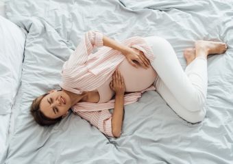 Hasfájás, görcsök terhesség alatt - Mi az, ami normális, és mikor van baj? 