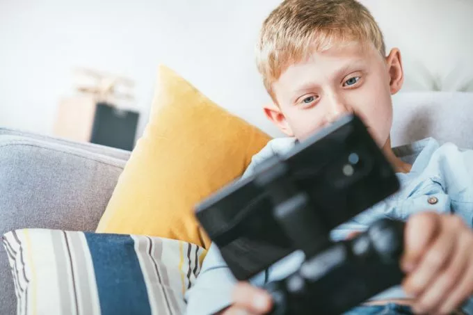Jót tesz a gyerekek agyának a videójátékozás egy új kutatás szerint Jót tesz a gyerekek agyának a videójátékozás egy új kutatás szerint