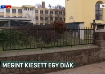 Kizuhant egy 13 éves diák egy egri iskola ablakából