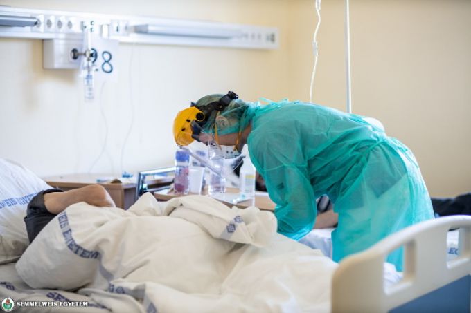 Klinikai vizsgálat igazolta a fluvoxamin terápia eredményességét a COVID-19 gyógyításában Klinikai vizsgálat igazolta a fluvoxamin terápia eredményességét a COVID-19 gyógyításában