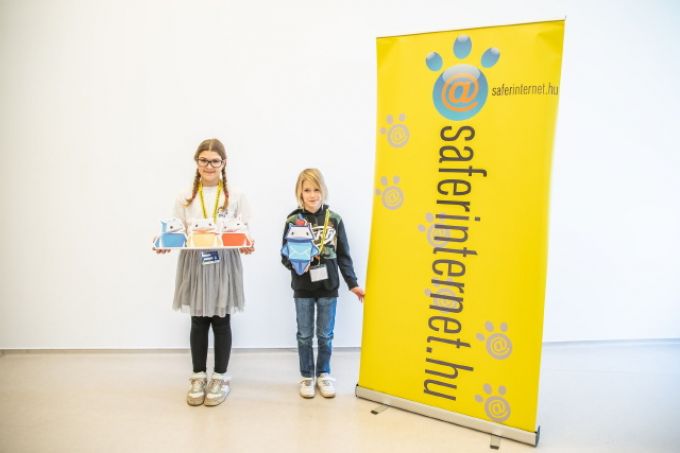 Kommunikáció, oktatás, biztonságtudatosság - így lehet veszélymentes az internet - Véget ért a 20. Biztonságos Internet Nap/Safer Internet Day Kommunikáció, oktatás, biztonságtudatosság - így lehet veszélymentes az internet - Véget ért a 20. Biztonságos Internet Nap/Safer Internet Day