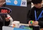 9 éves kisfiú a Rubik-kocka kirakás új rekordere - elképesztő, mennyi idő alatt rakta ki