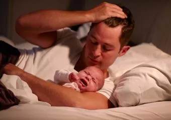 Miért ébred fel és sír éjjel a baba? Ezek okozhatják, könnyen megszüntetheted