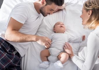 44 nap plusz szabadság jár anyának és apának - milyen feltételek kellenek a szülői szabadsághoz?