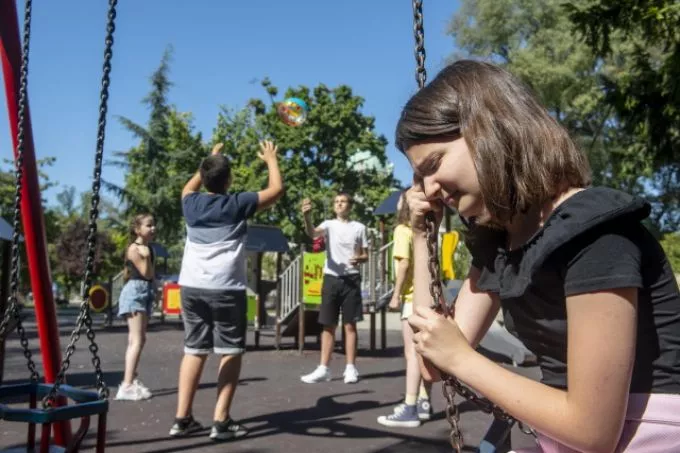 Európában és Közép-Ázsiában minden második gyermek ki van téve a gyakori hőhullámoknak Európában és Közép-Ázsiában minden második gyermek ki van téve a gyakori hőhullámoknak