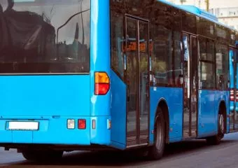 A 149-es buszon indult meg a szülés, a sofőr segítette világra a babát