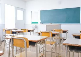 Már csak állami jóváhagyással fogadhatnak el az iskolák nagyobb magánadományokat