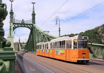 A BKK 150 forintos születésnapi jeggyel ünnepli a 150 éves Budapestet pénteken