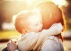 A szeretetteljes, odaadó anyák gyerekei sikeresebbek az életben