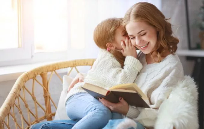 Meseolvasás vagy mesenézés: van különbség a gyerek szempontjából? 