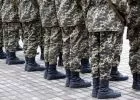 Ahol a gyermek az utolsó: a kormány szerint bármely katona vezényszóra pedagógus lehet