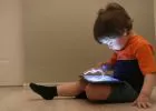 Hosszú távon nem segíti a hiszti kezelését a digitális eszközök alkalmazása egy friss kutatás szerint