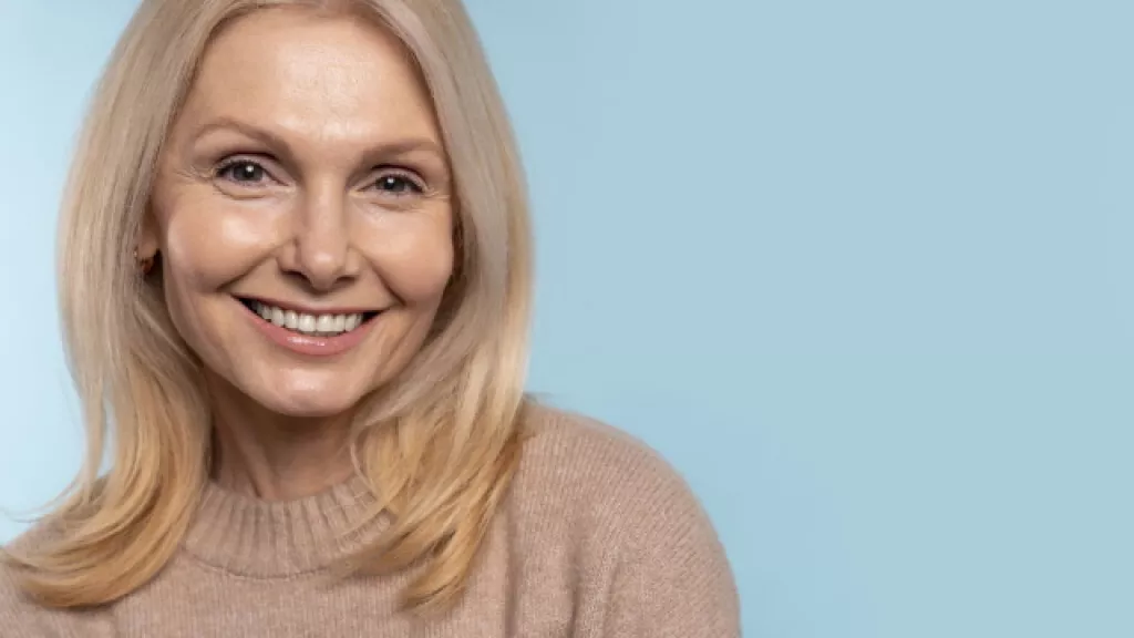 Még jobban figyelj a fogaid egészségére menopauzában!