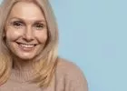 Még jobban figyelj a fogaid egészségére menopauzában!