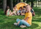 A nyári táborok legnagyobb szülői félelme: Mi van, ha épp az bántja a gyermekemet, akire rábíztam?