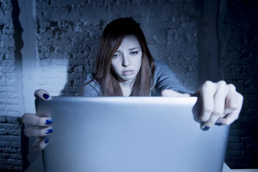 Így működik az online behálózás Így működik az online behálózás