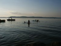 Értelmetlen tragédia: egy 19 éves fiú fulladt a Balatonba Siófokon