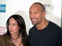 Miért nem ismeri fel Dwayne Johnson kislánya a saját apukája hangját? 