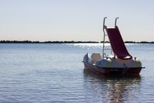 Meghalt egy férfi a Balatonban gyermekei szeme láttára, a strandolók hozták ki a kicsiket a vízből