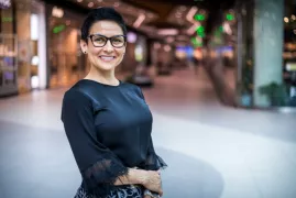 Egy büszke anyuka is áll a Power Fruit vitaminital és az Absolute Live sportital mögött Egy büszke anyuka is áll a Power Fruit vitaminital és az Absolute Live sportital mögött